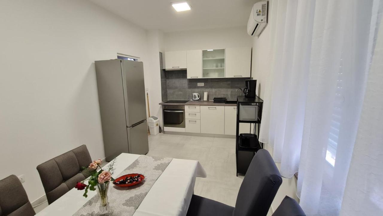 Apartman Magnolija Rijeka Eksteriør billede